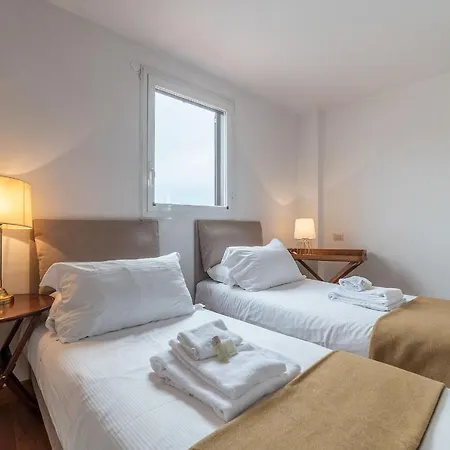 Paradiso Penthouse - Fromhometorome Apartamento